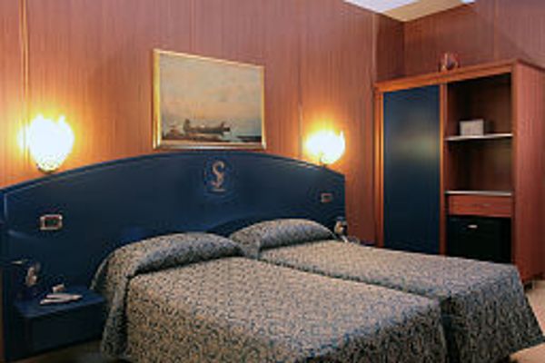 Hotel San Luca Centro Congressi (Battipaglia)